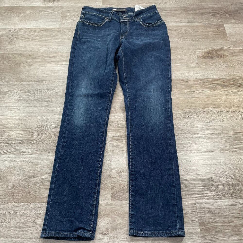 Curvy 529 Skinny Leg